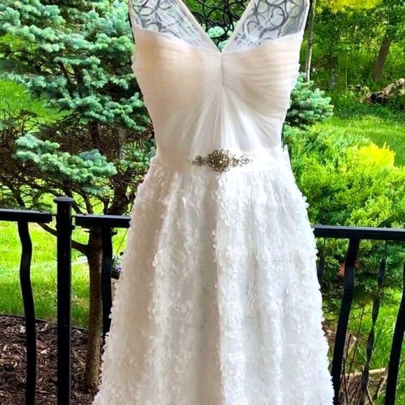 ADRIANNA PAPELL TULLE CHIFFON PETAL GOWN 6 NWT - Picture 13 of 16